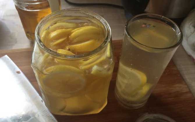 柠檬蜂蜜水